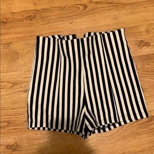 beetlejuice costume? navy &white high rise shorts